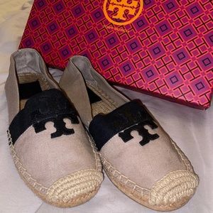 SOLD 🚫Ⓜ️ Tory Burch Espadrilles Light Beige and